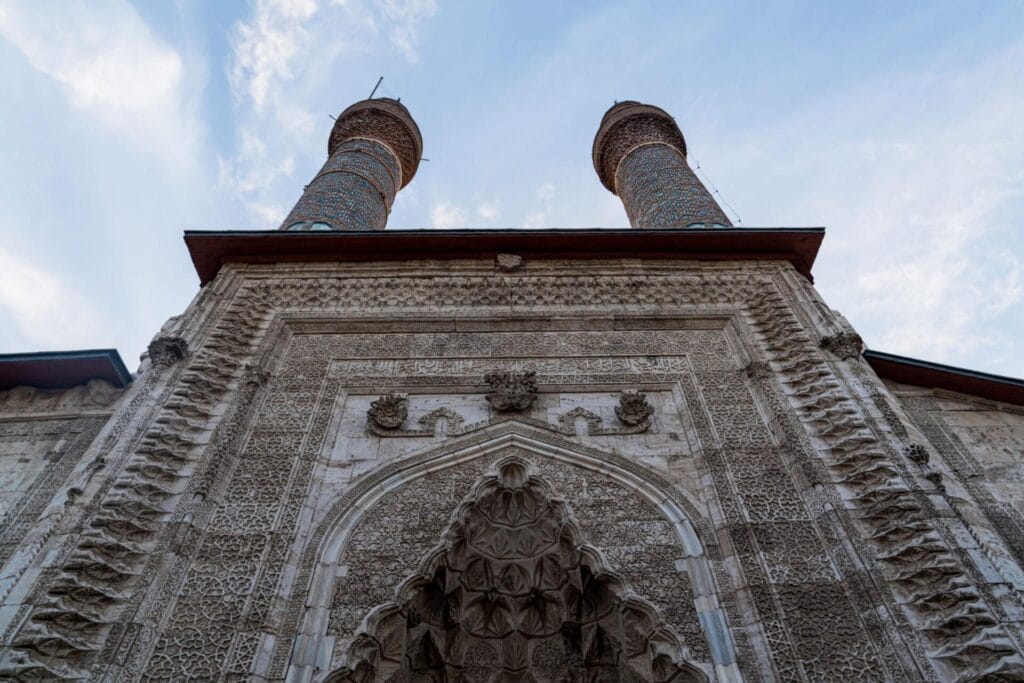 Çifte Minareli Medrese