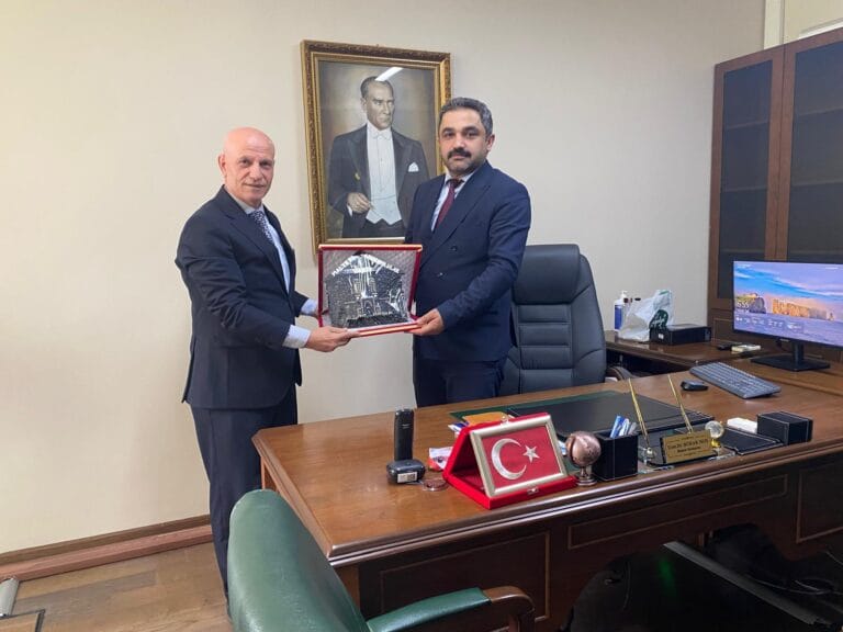 Erzurumlular Vakfı’ndan Uz. Dr. Burak Hoş’a Ziyaret